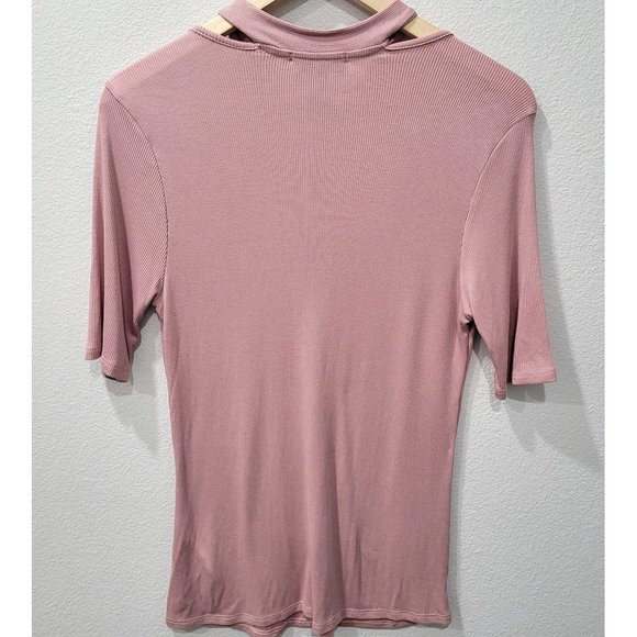 Women's Forever 21 Plus Mauve Pink Low V-neck Top, Size 1X - Picture 5 of 5